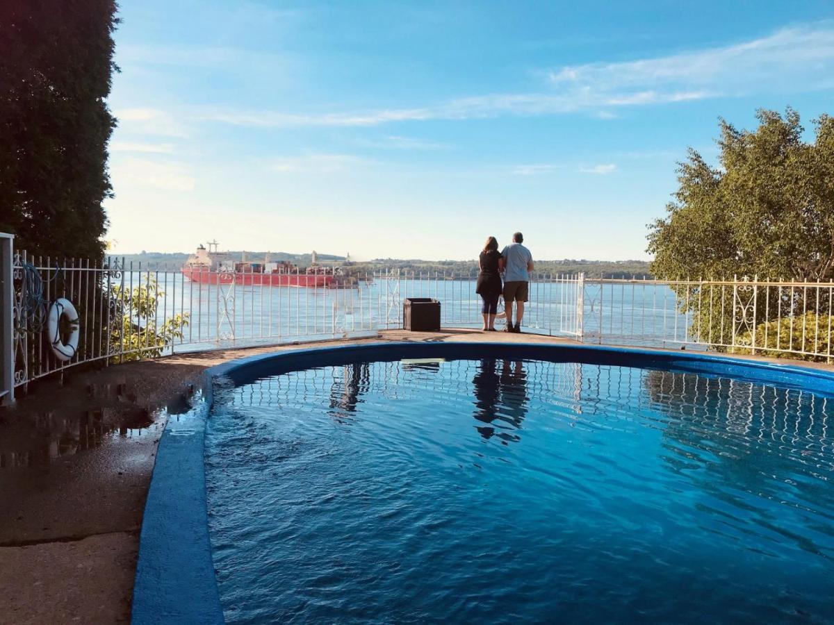 Goeliche Hotel Et Appartement Saint-Laurent-de-l'ile d'Orleans 외부 사진