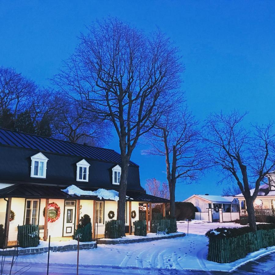 Goeliche Hotel Et Appartement Saint-Laurent-de-l'ile d'Orleans 외부 사진