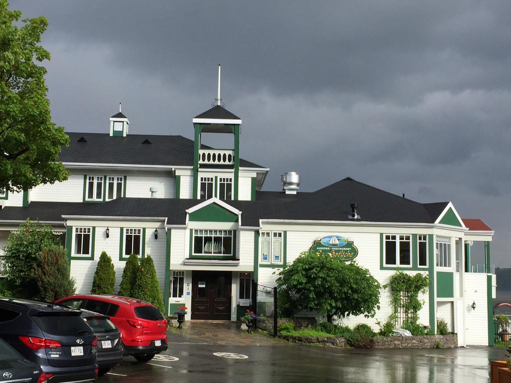 Goeliche Hotel Et Appartement Saint-Laurent-de-l'ile d'Orleans 외부 사진
