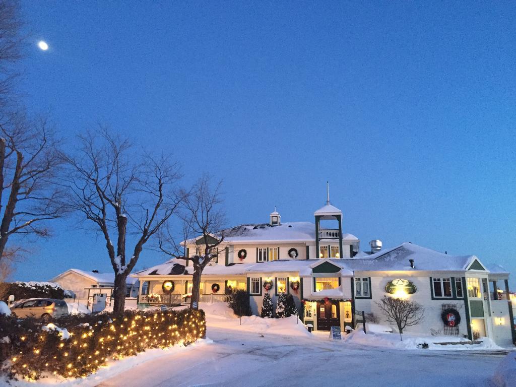 Goeliche Hotel Et Appartement Saint-Laurent-de-l'ile d'Orleans 외부 사진