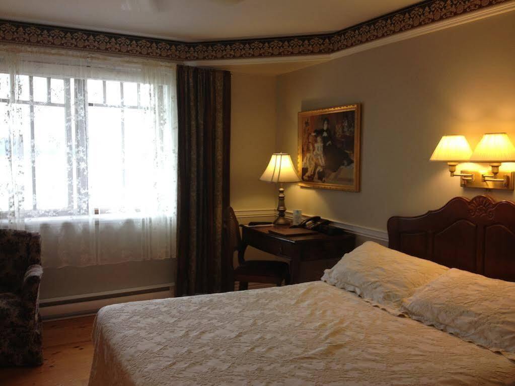 Goeliche Hotel Et Appartement Saint-Laurent-de-l'ile d'Orleans 외부 사진